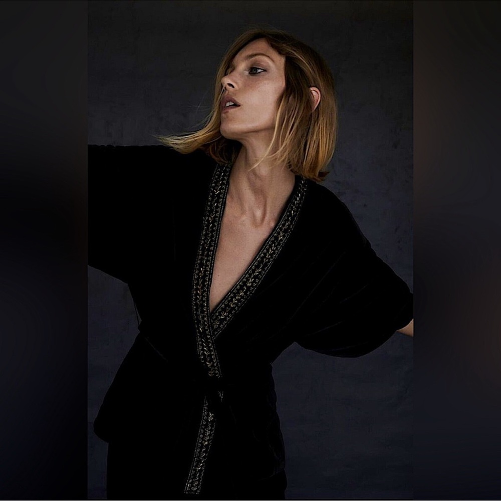 NWOT Zara Velvet Black Kimono Jacket with Gold Beaded and Tie Belt